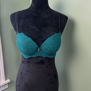 Victoria’s Secret teal lace bra 36C